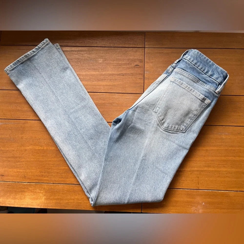 Frame Le Mini Boot in Kerwin Wash Mid Rise Light Wash NWOT Size 28 - Picture 9 of 16